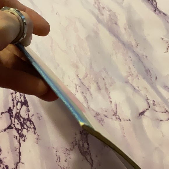 Golden Shape Book Cinderella’s Castle - Picture 3 of 3